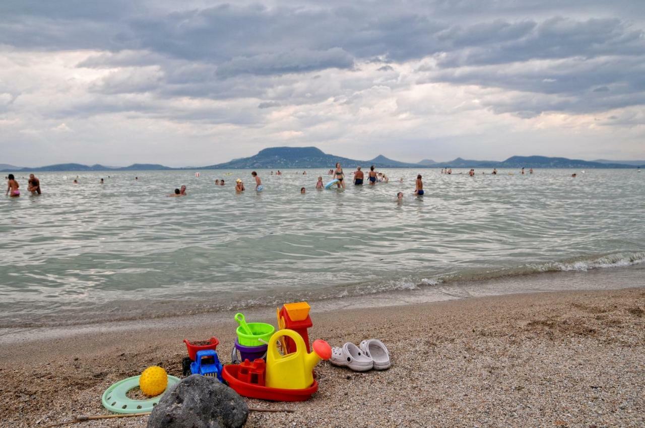 Valentina Apartman Balatonmáriafürdő Exterior foto